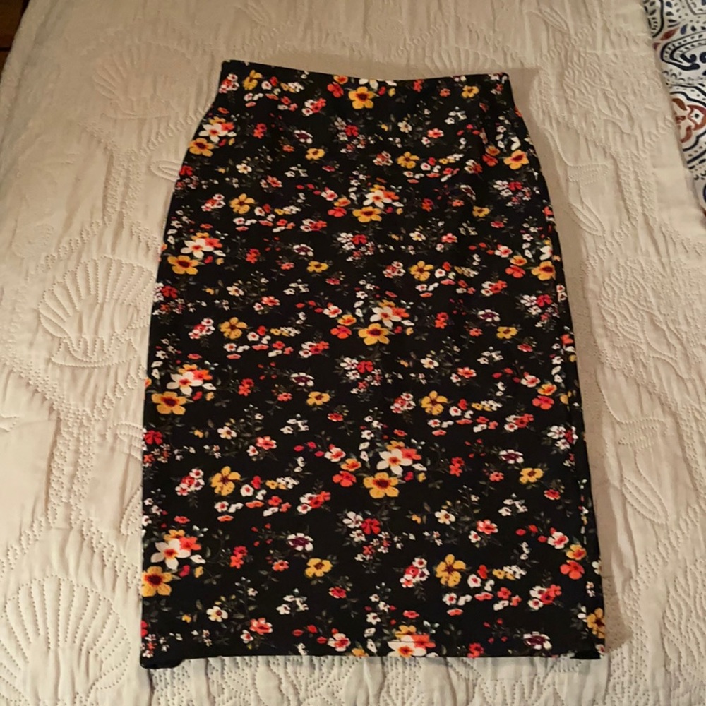 DOUBLJU floral skirt